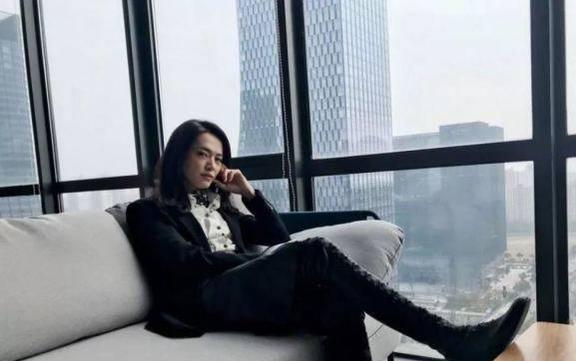 26岁存款50万的小姑娘：面包我有你给我爱情就好VR彩票(图2)