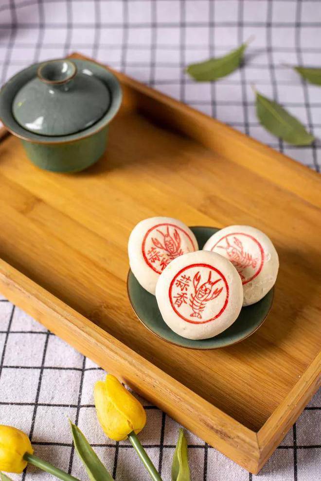 百瑞来龙虾酥糕点用品类创新打破“小龙虾周期”深受民众青睐VR彩票(图7)