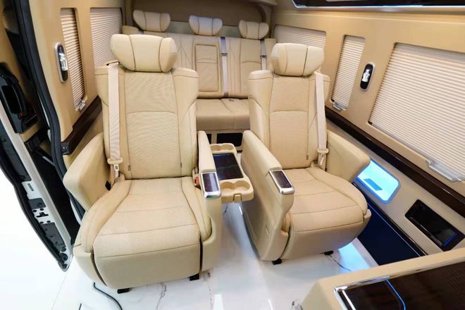 2023新款丰VR彩票田海狮面包车13座最新报价(图4)