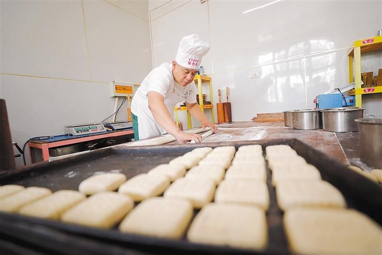 VR彩票传统糕点 岁月留香(图3)