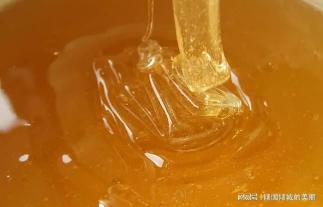 VR彩票【感受自然品味健康】土蜂蜜搭配这个更是养生好帮手！