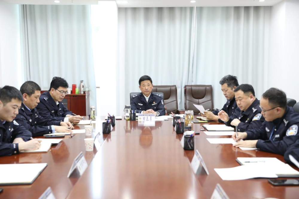 VR彩票德州交警五措并举整治“红眼面包车”安全隐患(图1)